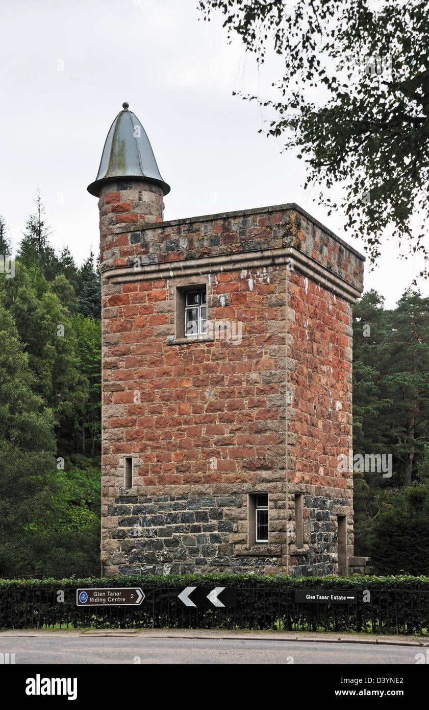 La torre di ess. Glen Tanar station wagon, Aboyne, Aberdeenshire, Scotland, Regno Unito, Europa. Foto Stock