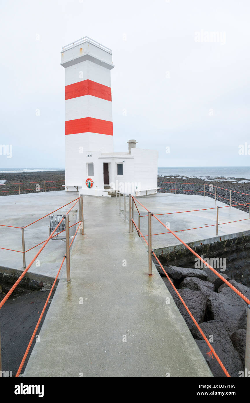 Il faro di Gardur Penisola Reykanesbaer Islanda Foto Stock