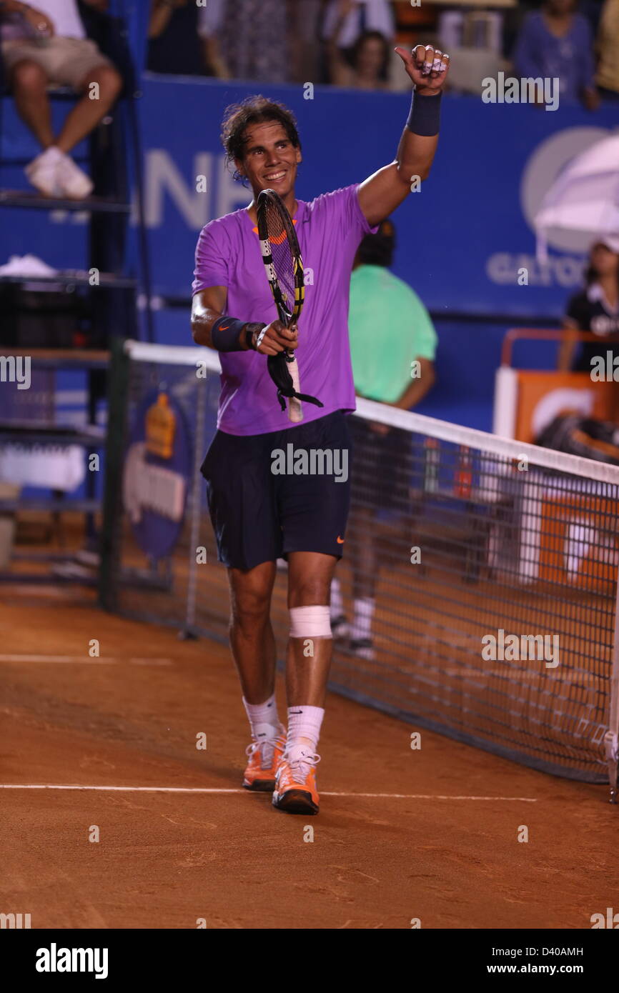Acapulco, Messico. Il 27 febbraio 2013. Rafael Nadal di Spagna celebra la vittoria al messicano di aprire 2013 Credit: Mauricio Paiz / Alamy Live News Foto Stock