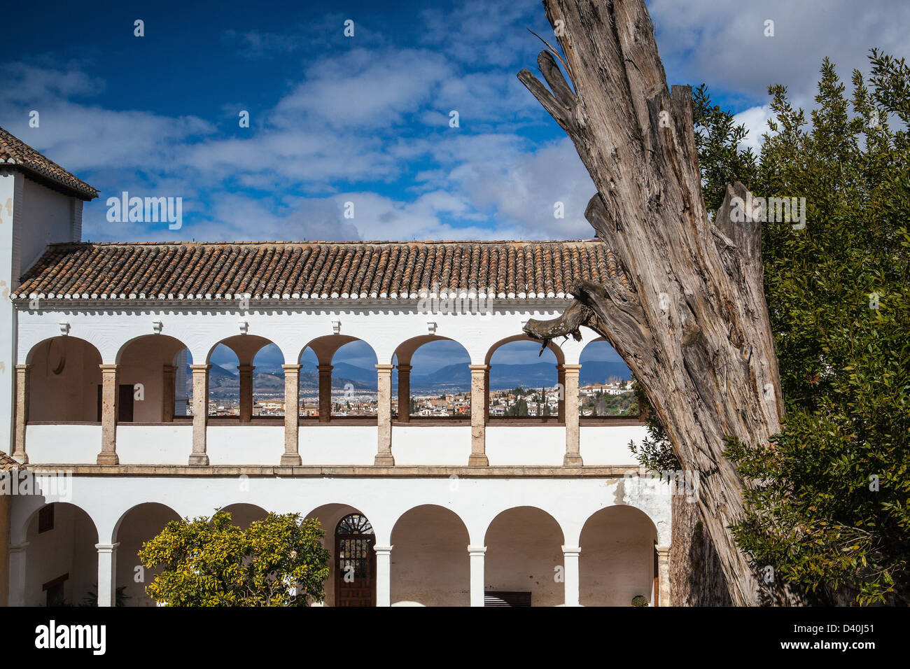 Galleria arcuata windows del Sud Pavillon del Generalife nel complesso Alhambra Foto Stock