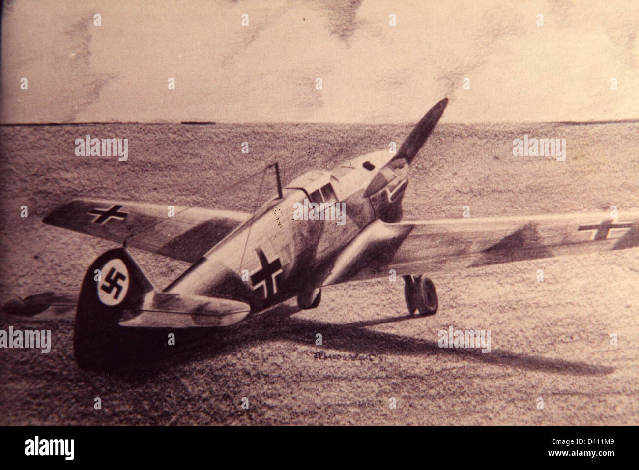 Il Messerschmitt Bf 109 era un aereo da caccia tedesco ampiamente utilizzato durante la seconda guerra mondiale, conosciuto per la sua versatilità e velocità, fu uno dei caccia di maggior successo e paura del conflitto. Foto Stock Il Messerschmitt Bf 109 era un aereo da caccia tedesco ampiamente utilizzato durante la seconda guerra mondiale, conosciuto per la sua versatilità e velocità, fu uno dei caccia di maggior successo e paura del conflitto. Foto Stock