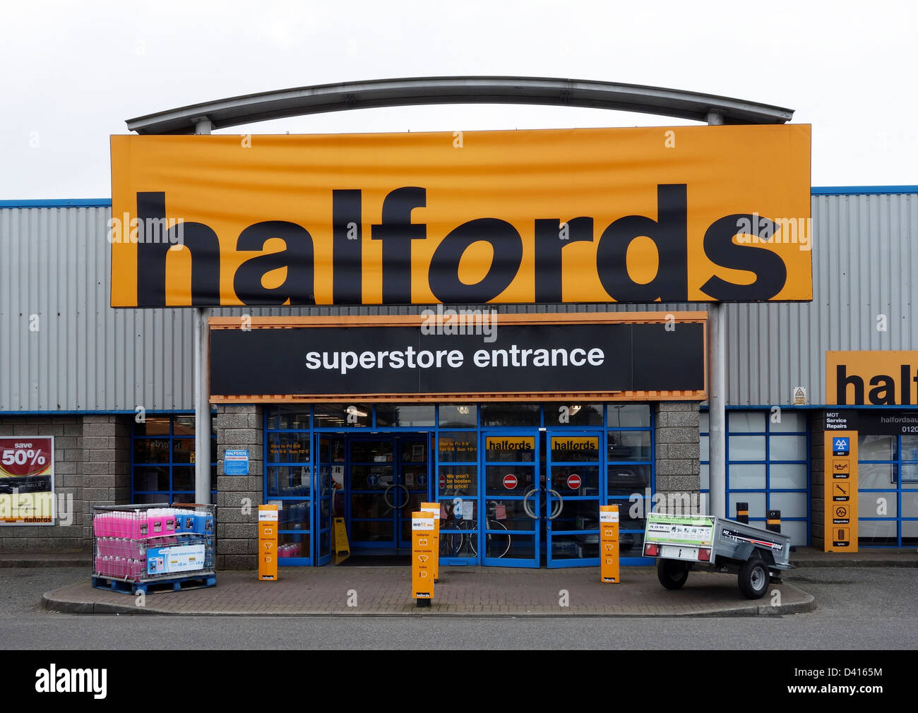 Un halfords store, Regno Unito Foto Stock