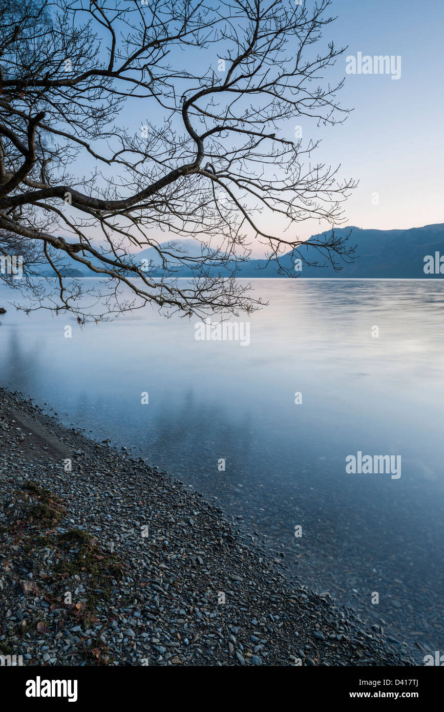 Alba al Molo Brandelhow, Derwent Water, Cumbria, Lake District, England, Regno Unito Foto Stock