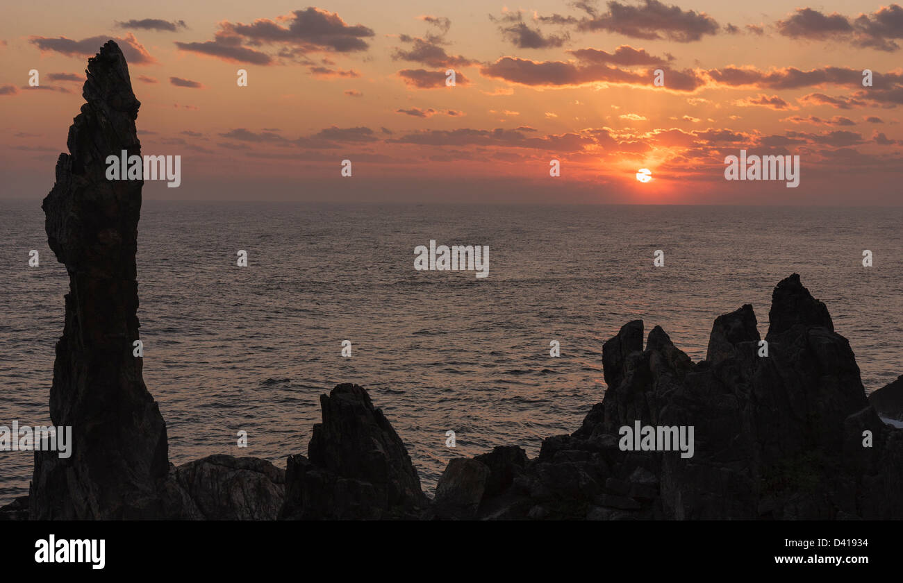 Spiaggia di Chuam e candelabro Rock sunrise, Corea del Sud Foto Stock