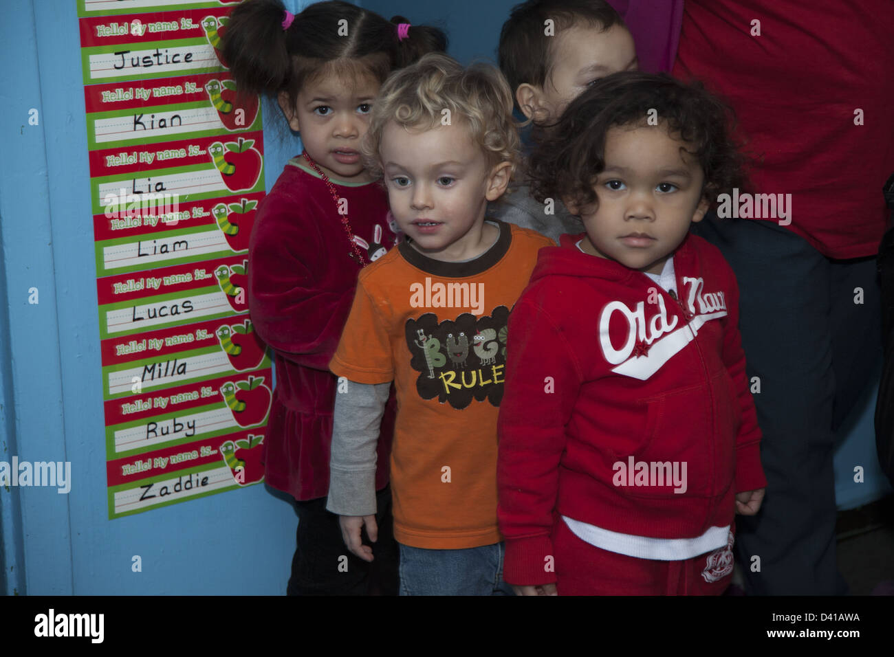 Smart i ragazzi sono per noi un ambiente multiculturale la scuola materna e early learning center di Brooklyn, New York. Foto Stock