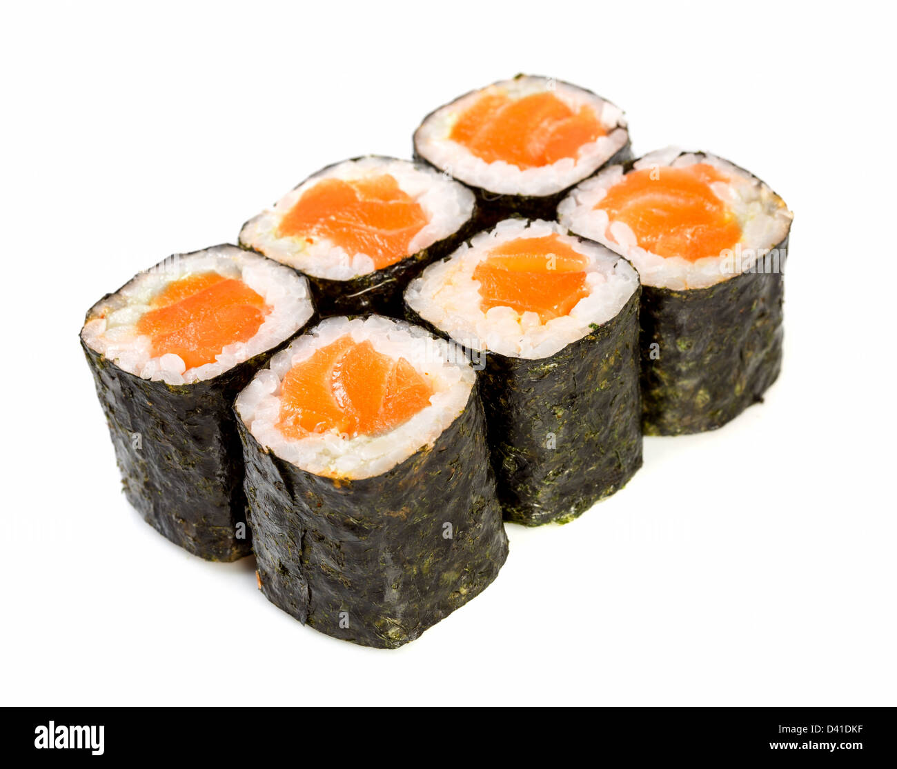 La cucina giapponese - Sushi (Roll syake maki) su uno sfondo bianco Foto Stock