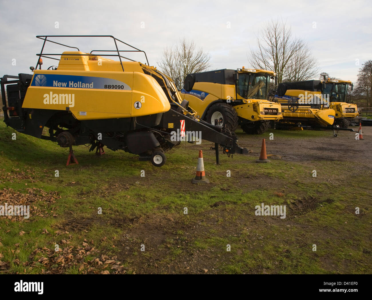 New Holland serie CR mietitrebbia macchine, Suffolk, Inghilterra Foto Stock