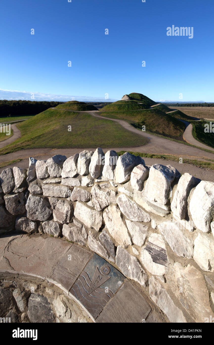 Chiudere l immagine dell'umano rilievi scultura di Charles Jencks di Northumberlandia vicino a Cramlington, Northumberland Foto Stock