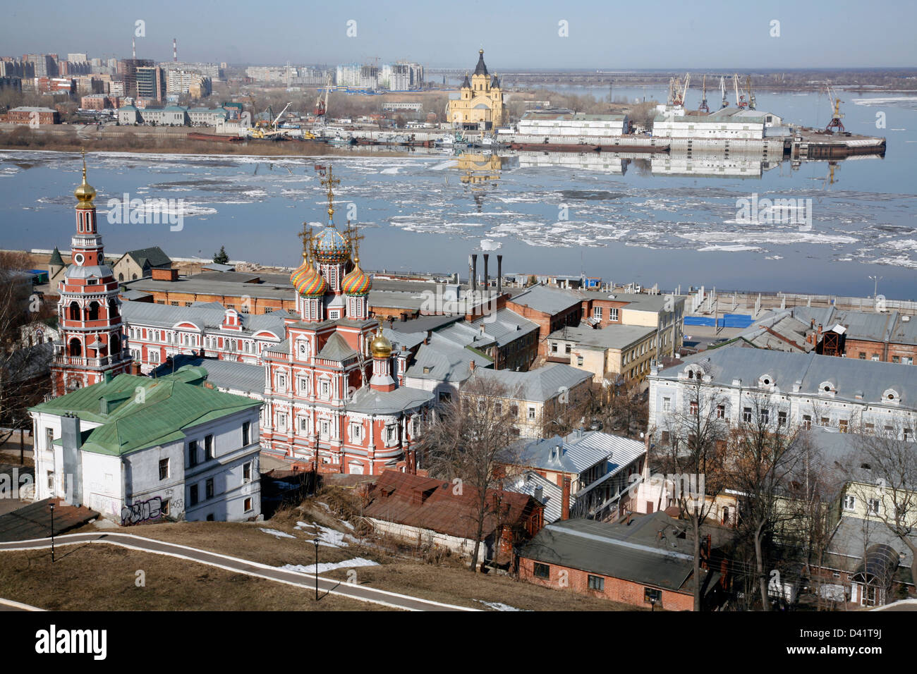 Vista di Nizhny Novgorod in primavera, romantica città. Foto Stock