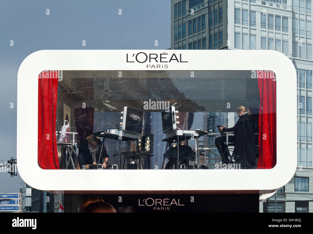 Berlino, Germania, una campagna per un programma strutturato di Loreal Paris Studio Foto Stock