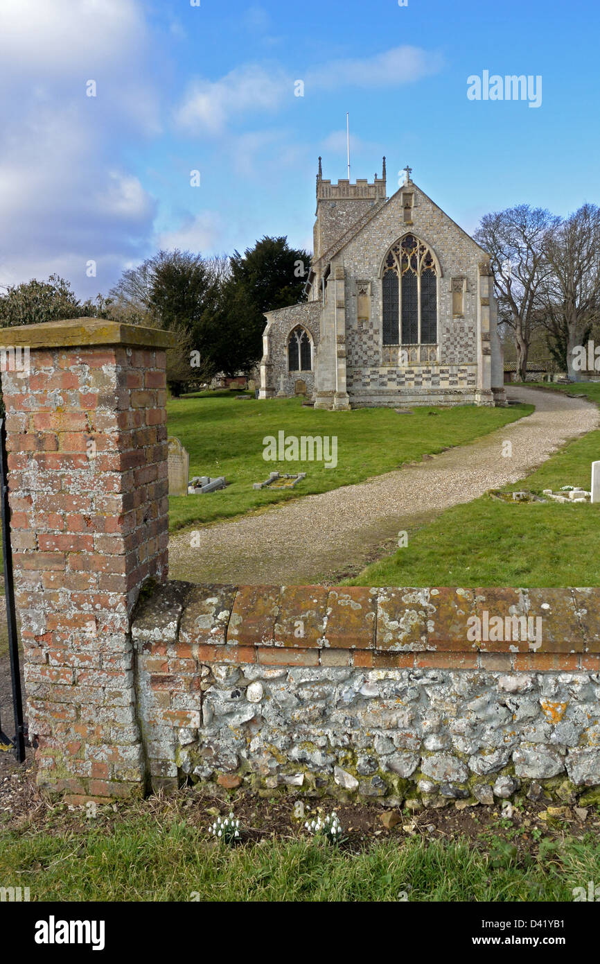 Chiesa di tutti i Santi Burnham Thorpe in Norfolk è dove Lord Nelson il padre era pastore. Entrambi i genitori sono sepolti nella chiesa Foto Stock