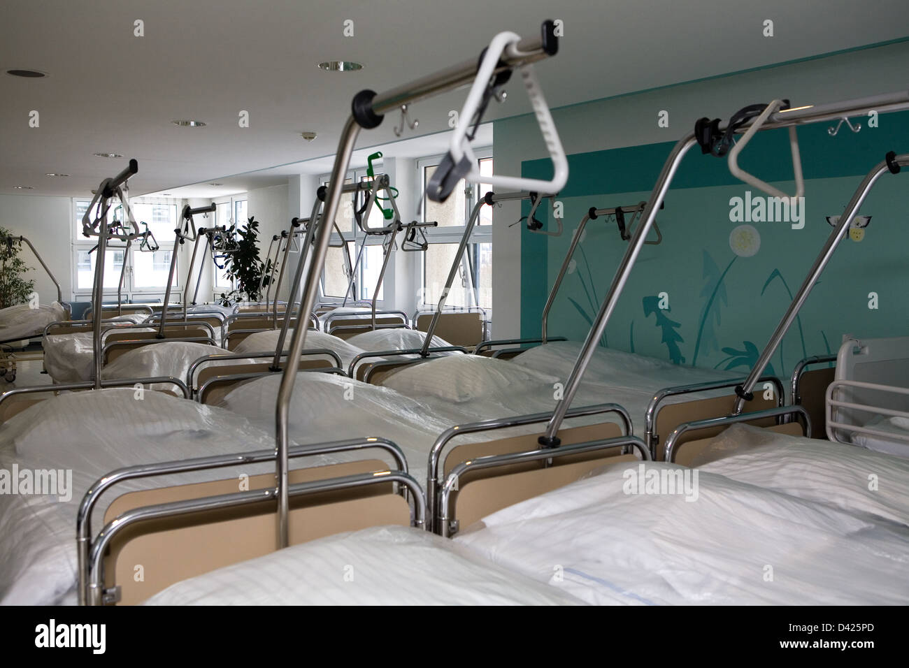 Letti d'ospedale immagini e fotografie stock ad alta risoluzione - Alamy