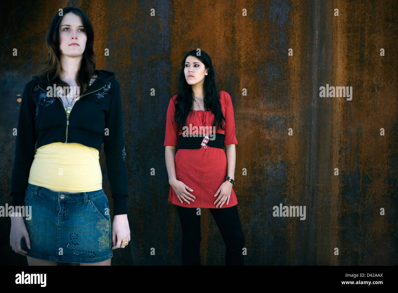 Casual ritratto di due anni dell'adolescenza tardi donne Foto Stock