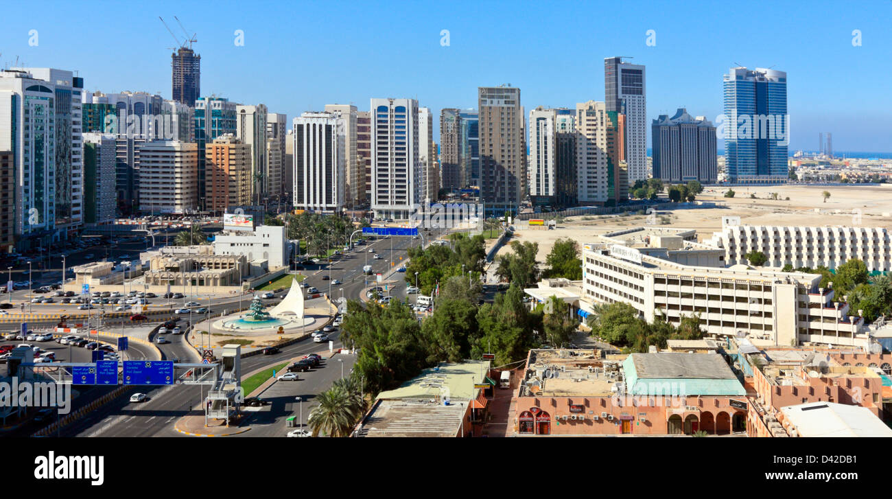 Vista verso il tourist club area di Abu Dhabi, Emirati arabi uniti Foto Stock