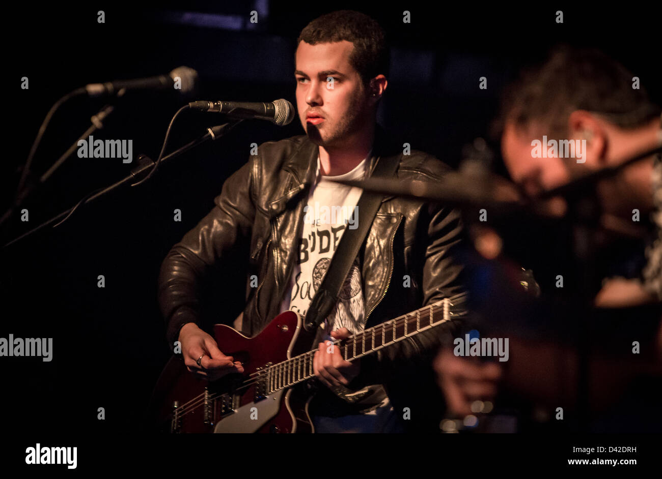 Febbraio 28, 2013 - Le indie rock band locale nativi suona presso il Tunnel Club di Milano, Italia Foto Stock