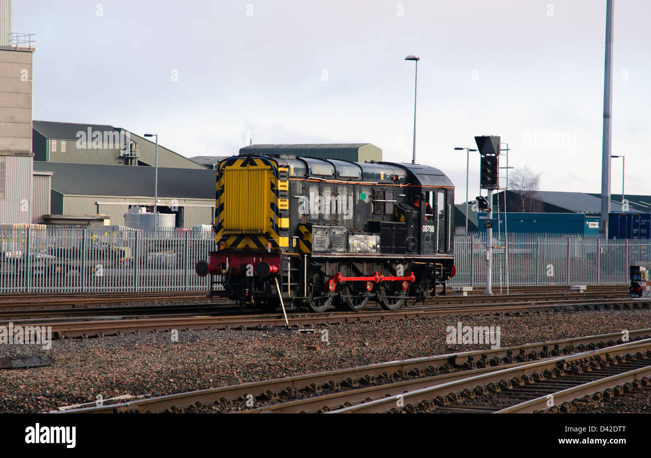 08788;classe 08;diesel-elettrico;deviatore;caledonian sleeper;inverness;stazione;Scozia Foto Stock