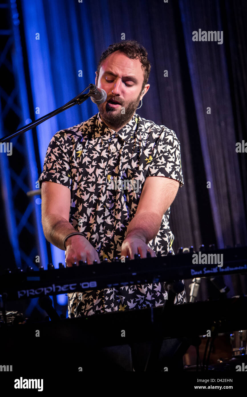 Febbraio 28, 2013 - Le indie rock band locale nativi suona presso il Tunnel Club di Milano, Italia Foto Stock