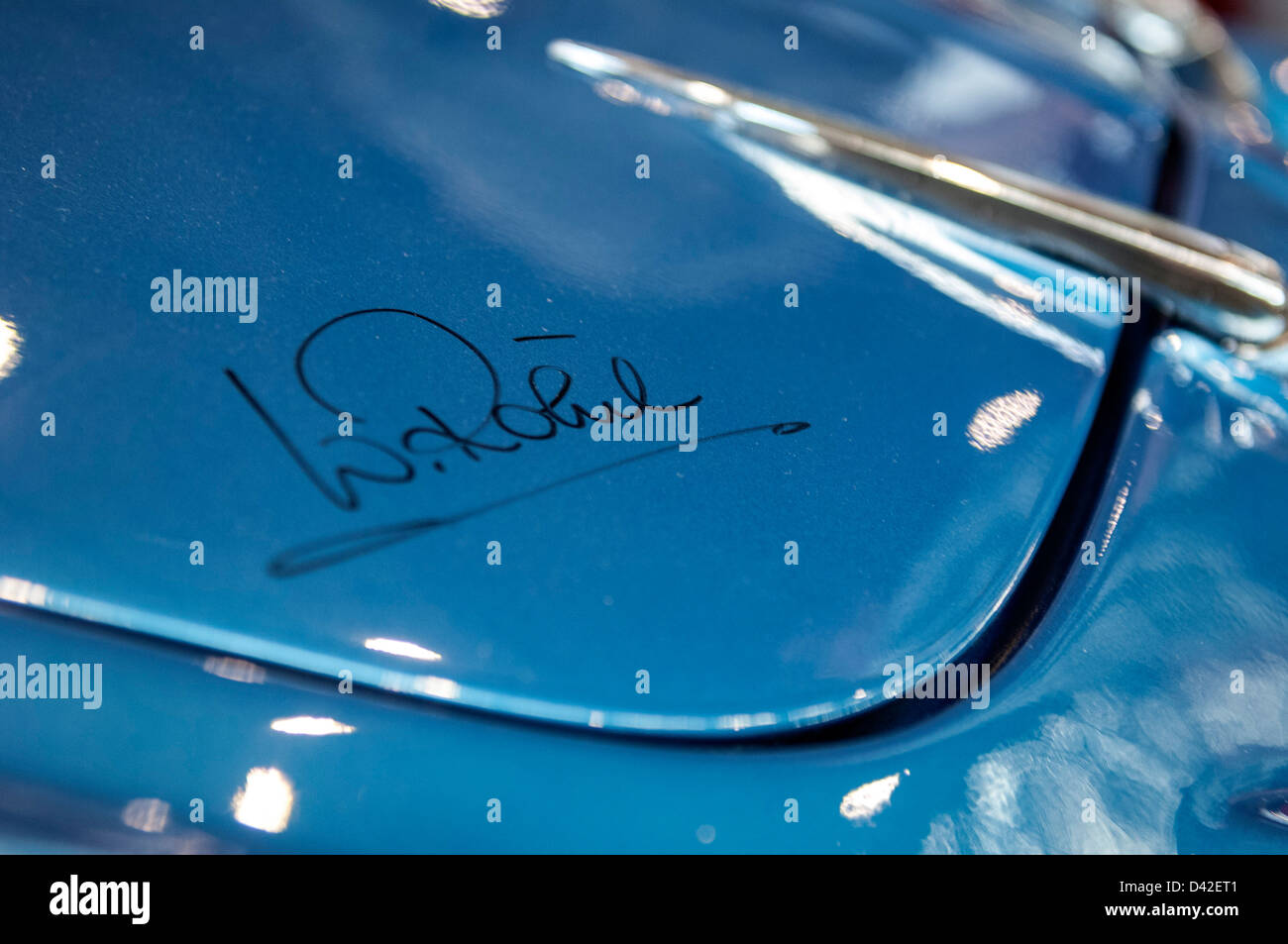 Autografo di Walter Roehrl sullo sportello del bagagliaio di Renault Alpine A110 Foto Stock