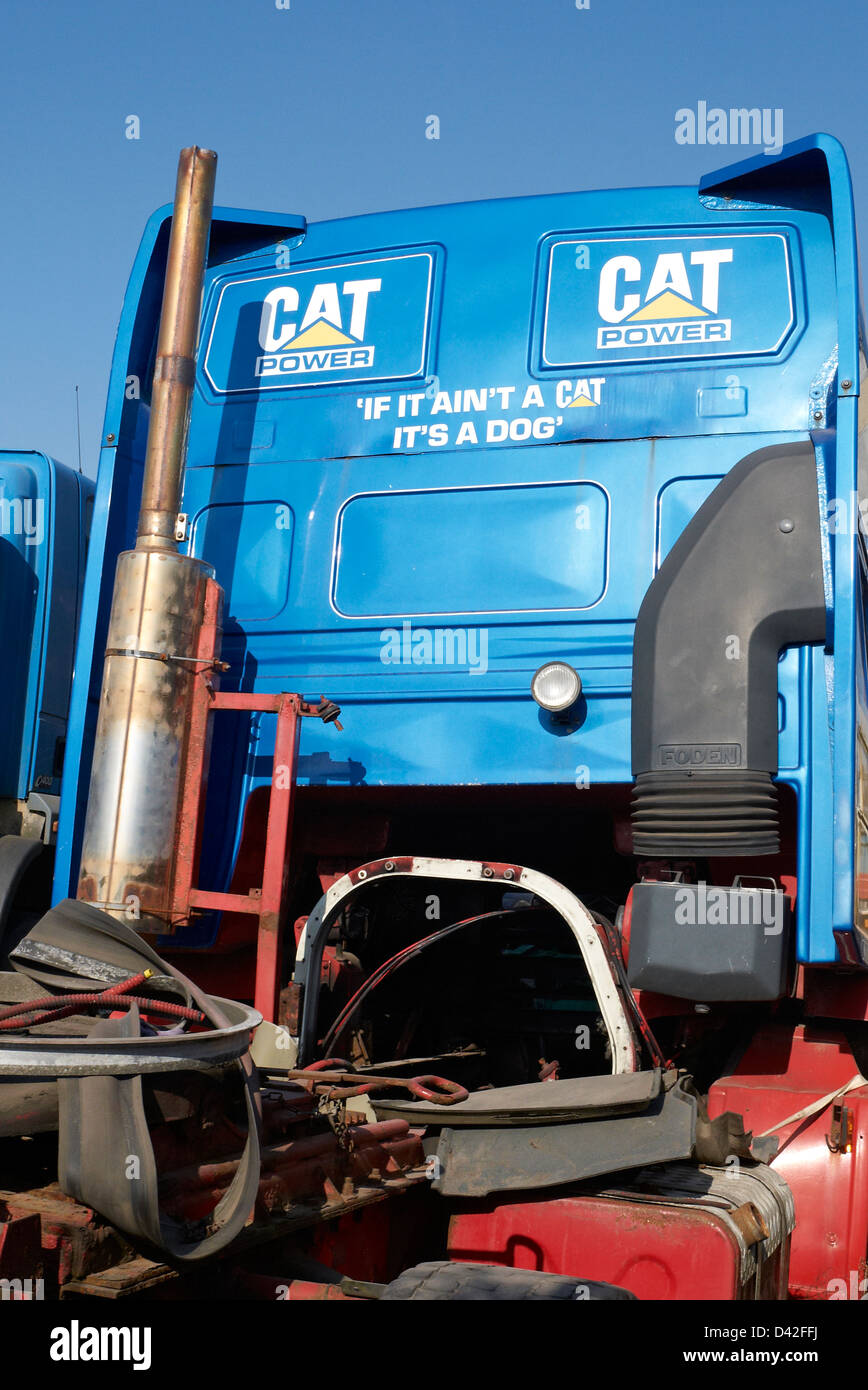 Retro di un camion Foden dicendo, Cat Power, se esso non è un gatto è un cane Foto Stock