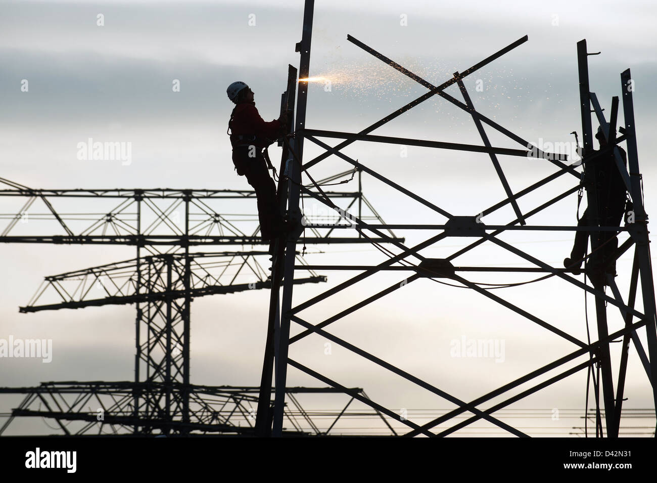 Berlino, Germania, la demolizione di un traliccio di elettricità Foto Stock