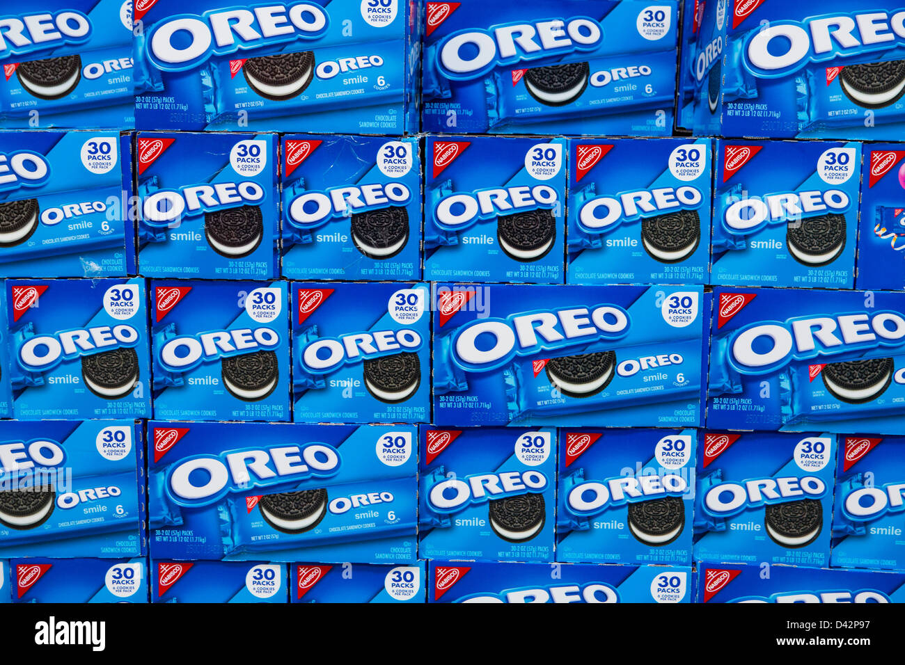 Oreo cookie sul visualizzatore in corrispondenza di un Costco Wholesale Club magazzino. Foto Stock