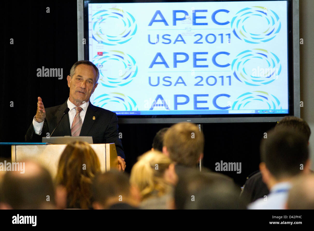 Il CBP Commissario Alan Bersin parla di incontri APEC Foto Stock