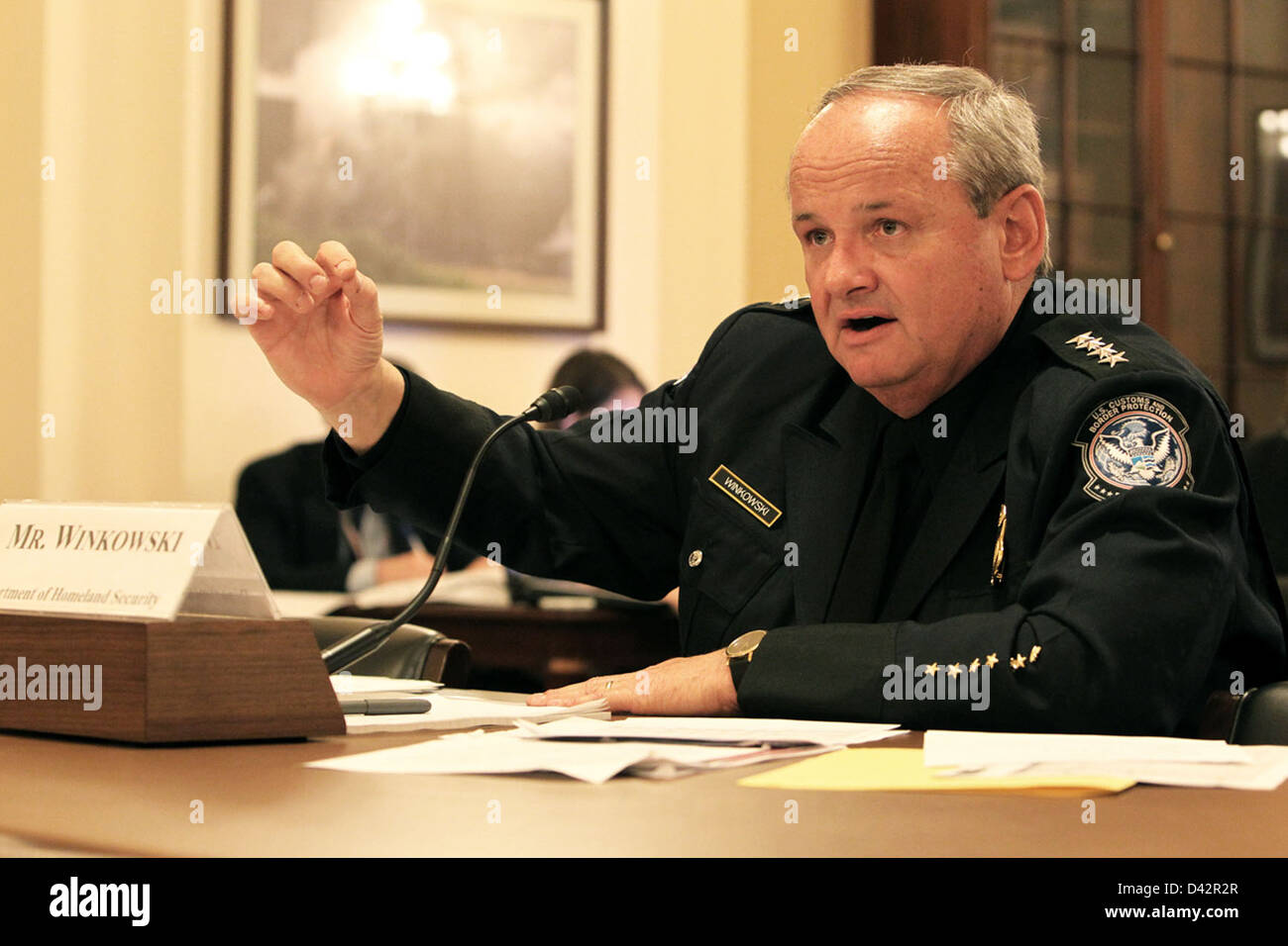 AC Winkowski, Vice Commissario del CBP, ha testimoniato davanti al Comitato della camera per la sicurezza interna in merito a strategie efficaci per la sicurezza delle frontiere e agli sforzi per fermare il flusso illecito di denaro, armi e droga nei porti di entrata degli Stati Uniti. Foto Stock