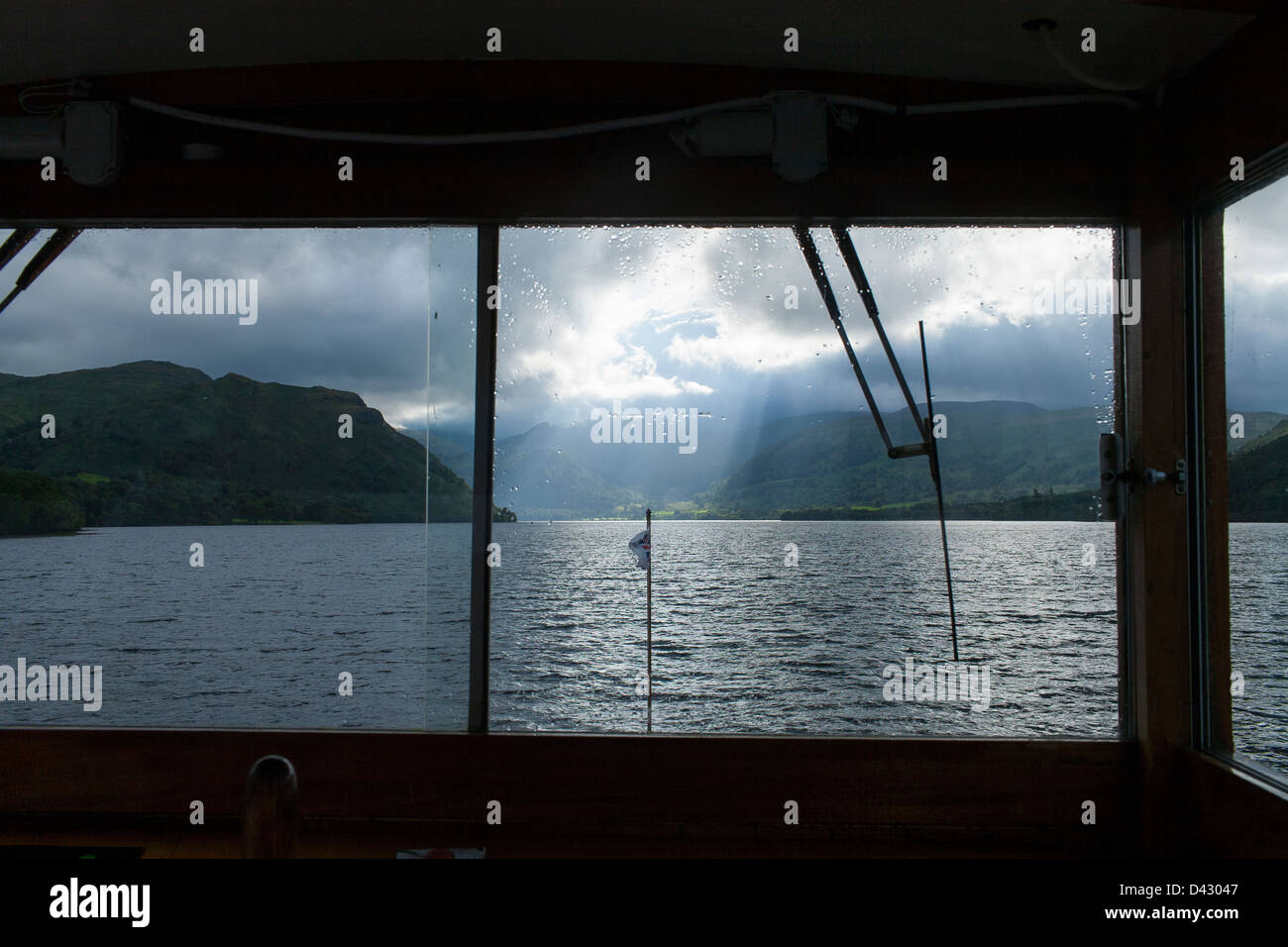 A bordo di uno dei vaporetti a Ullswater, una flotta di barche d'epoca che il tour Ullswater in Cumbria il Lake District. Foto Stock