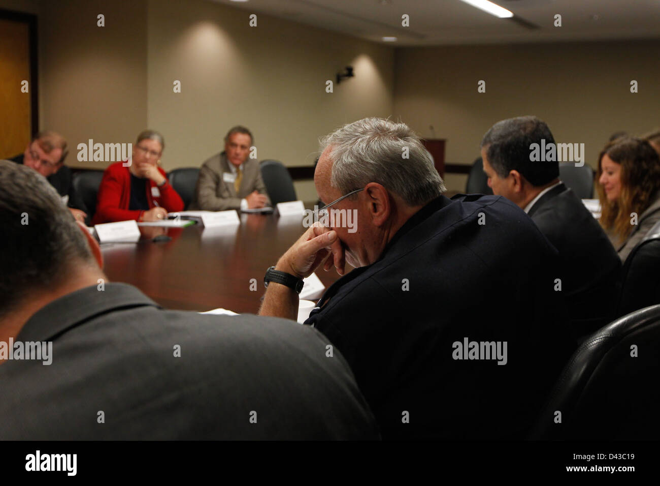 L'evento Trade Day presso la Canadian-American Border Trade Alliance riunisce operatori pubblici e privati per discutere del commercio frontaliero, delle dogane e della politica commerciale. Questo evento enfatizza la cooperazione tra Canada e Stati Uniti per la gestione del commercio. Foto Stock