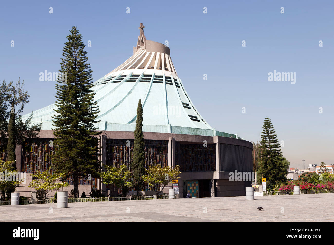 Basilica di Guadalupe a Città del Messico è il più grande luogo di pellegrinaggio nella capitale messicana Foto Stock