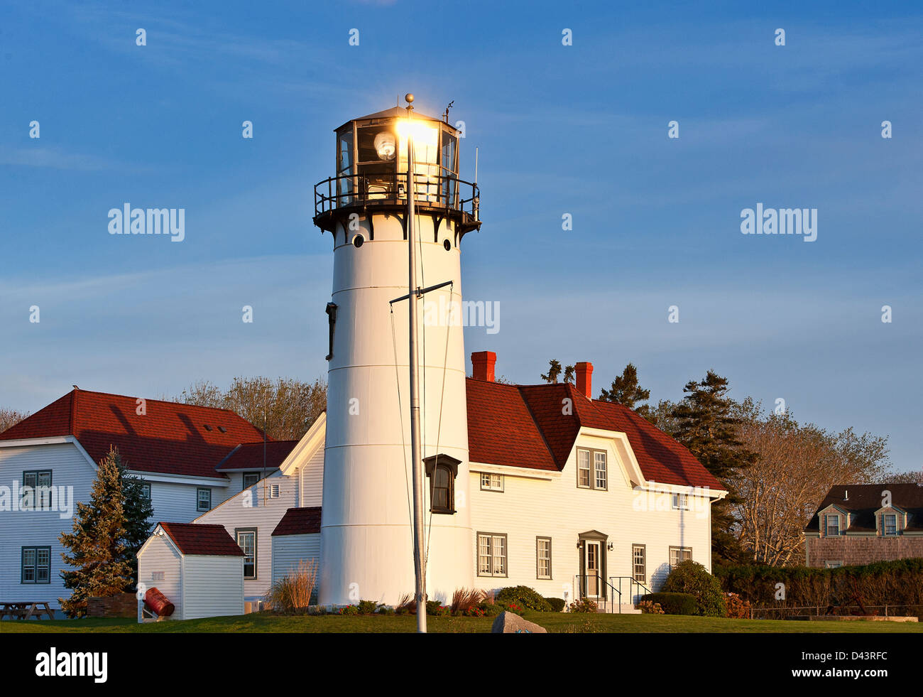 Luce di chatham e stazione della guardia costiera, chatham, cape cod, ma, Stati Uniti d'America Foto Stock