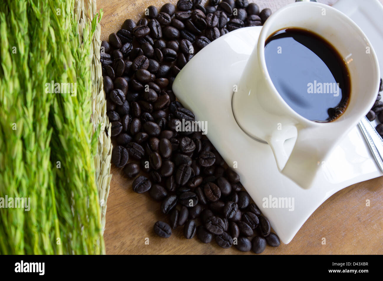 Tazza di caffè e caffè in grani Foto Stock