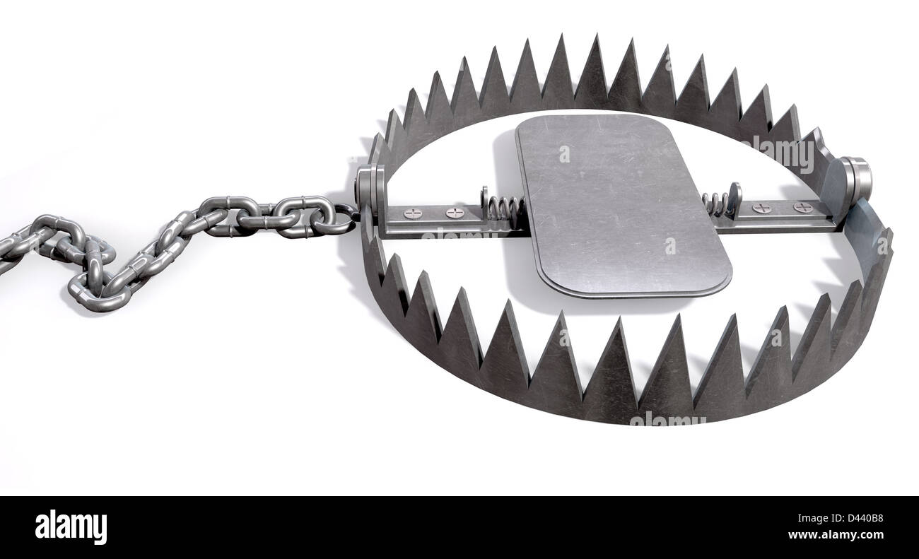 Un metallo animale trappola che è aperto fissato al terreno con una catena di metallo su un sfondo isolato Foto Stock