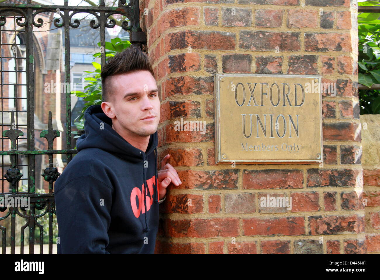 Oxford, UK 4 Marzo, 2013 .Gary Beadle, 25 stella del MTV reality show Geordie Shore arriva a Oxford Unione a parlare con i membri della Unione di Oxford. Credito Lusabia Petericardo/Alamy Live News Foto Stock