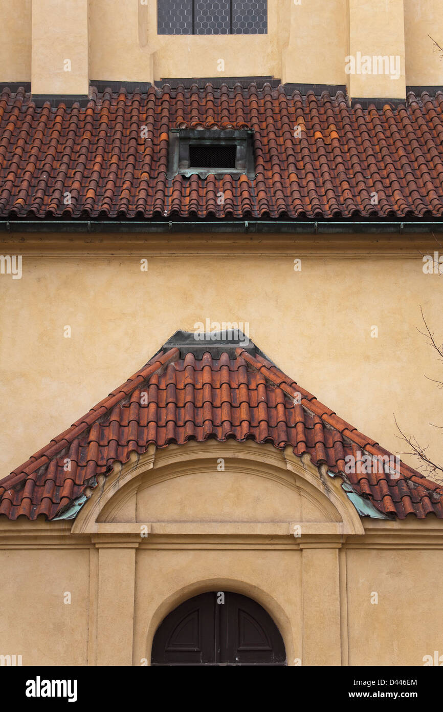 Dettaglio di tetti di tegole, Praga Foto Stock