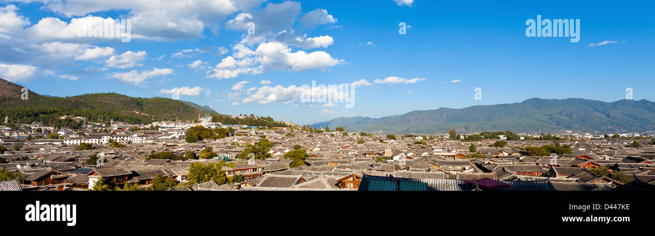 Lijiang old town in mattinata il patrimonio mondiale UNESCO nella provincia di Yunnan in Cina. Foto Stock