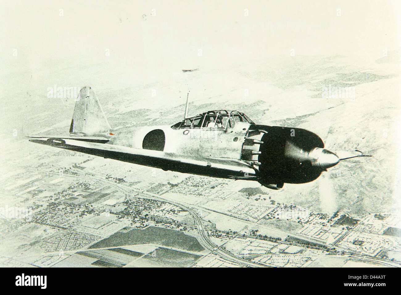 Il Mitsubishi A6M5 era una variante del famoso caccia Zero utilizzato dal Giappone durante la seconda guerra mondiale. Noto per la sua agilità e abilità in combattimento, l'A6M5 giocò un ruolo chiave nelle battaglie aeree. Foto Stock Il Mitsubishi A6M5 era una variante del famoso caccia Zero utilizzato dal Giappone durante la seconda guerra mondiale. Noto per la sua agilità e abilità in combattimento, l'A6M5 giocò un ruolo chiave nelle battaglie aeree. Foto Stock