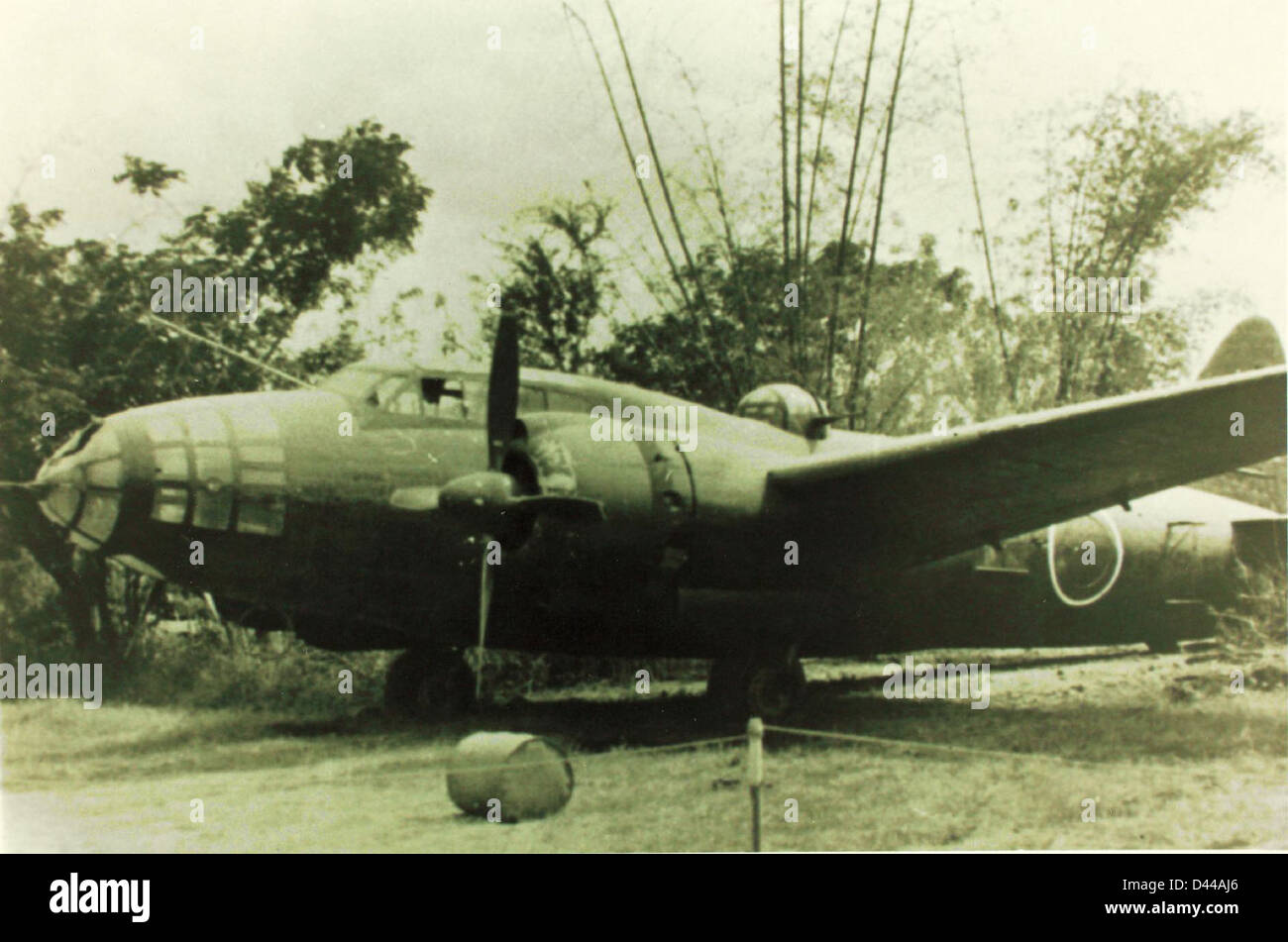 Il Mitsubishi G4M-2 Betty era un bombardiere giapponese a lungo raggio utilizzato durante la seconda guerra mondiale. Fu pesantemente coinvolto in attacchi contro le forze navali alleate nel teatro del Pacifico. Foto Stock Il Mitsubishi G4M-2 Betty era un bombardiere giapponese a lungo raggio utilizzato durante la seconda guerra mondiale. Fu pesantemente coinvolto in attacchi contro le forze navali alleate nel teatro del Pacifico. Foto Stock