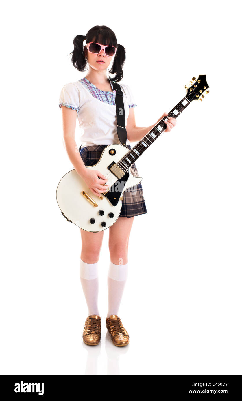 Ragazza con una chitarra su sfondo bianco Foto Stock