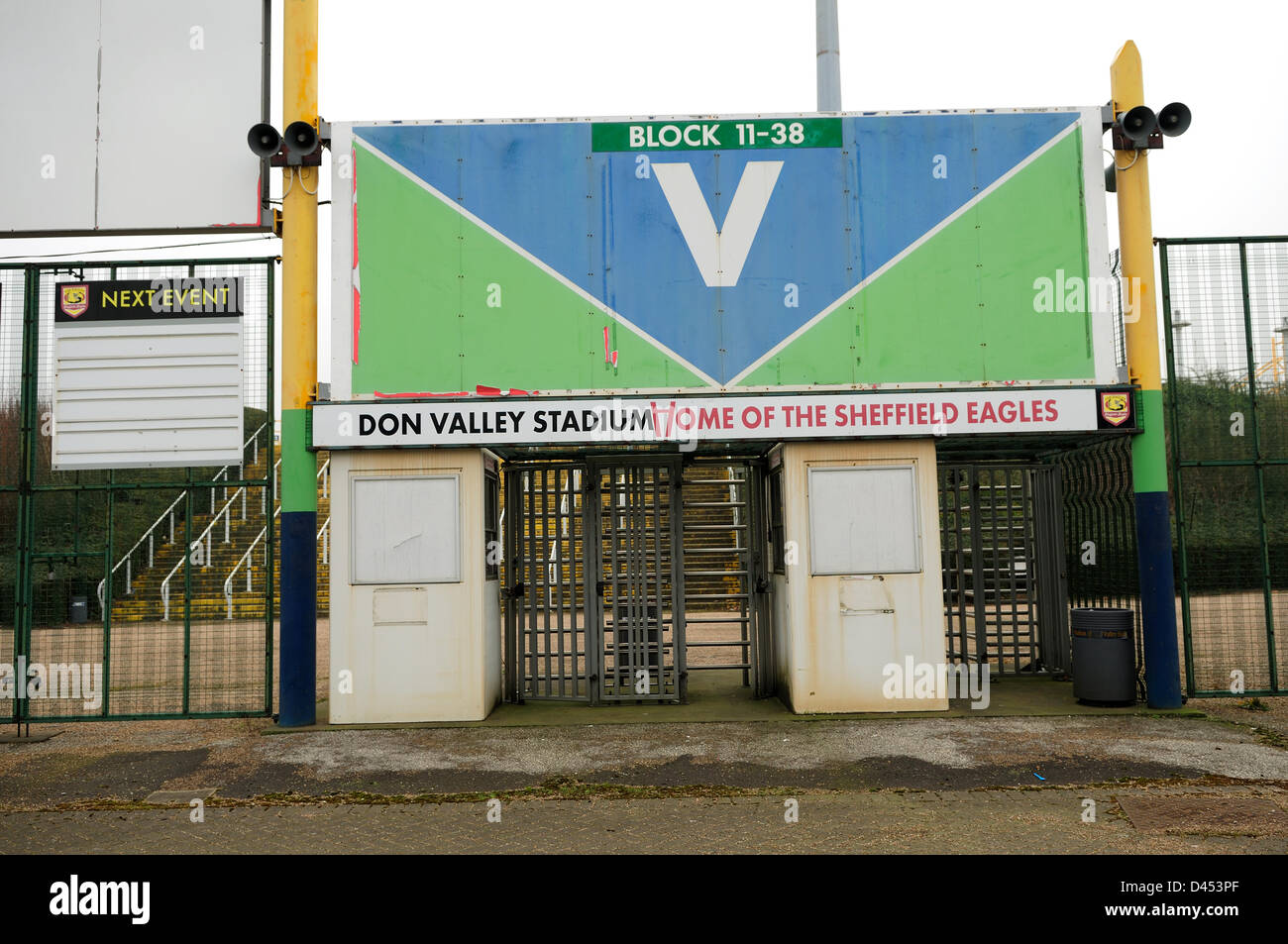 Sheffield, Regno Unito. Il 5 marzo 2013. Consiglio di Sheffield sono la chiusura di Don Valley Stadium come parte di £50m tagli al budget.Essi hanno intenzione di aprire nuovamente Woodbourn Road Stadium al costo di £150.000 lavori di rinnovo e di £ 70.000 un anno costo di funzionamento. Credito: Ian Francesco / Alamy Live News Foto Stock