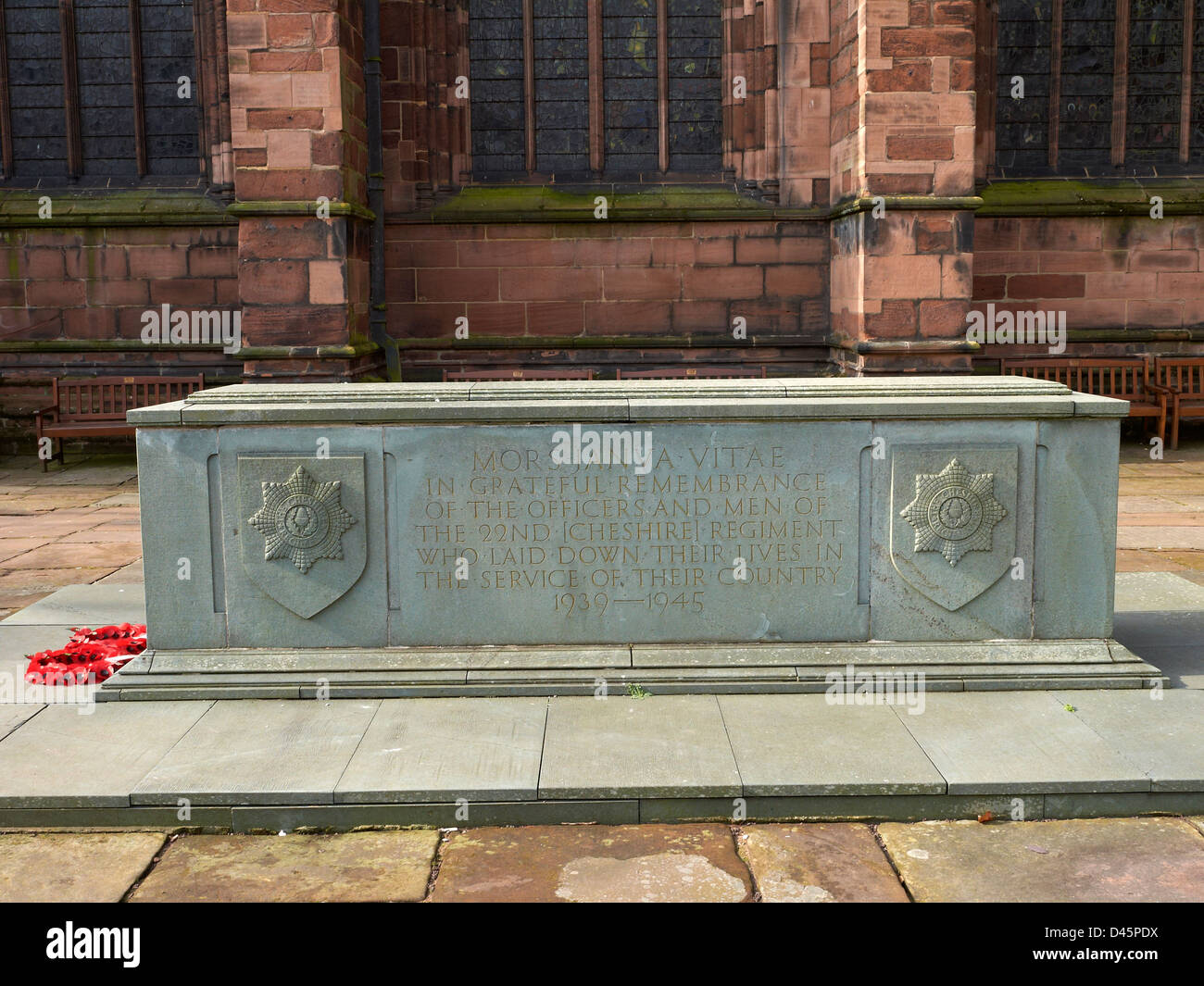 Memoriale di guerra nel Giardino della Rimembranza a Chester Cathedral, Chester Regno Unito Foto Stock