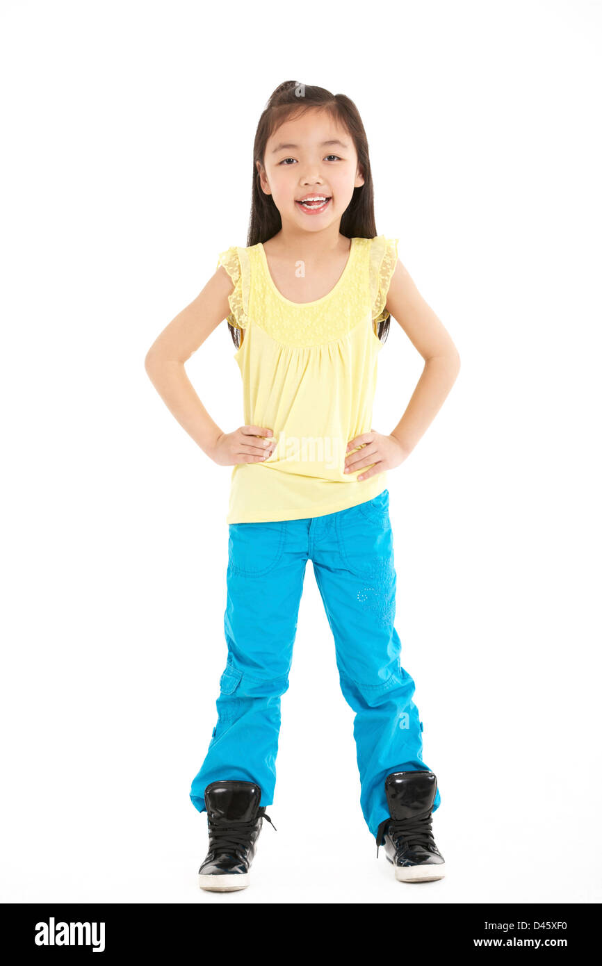 Lunghezza completa Studio shot della ragazza cinese Foto Stock