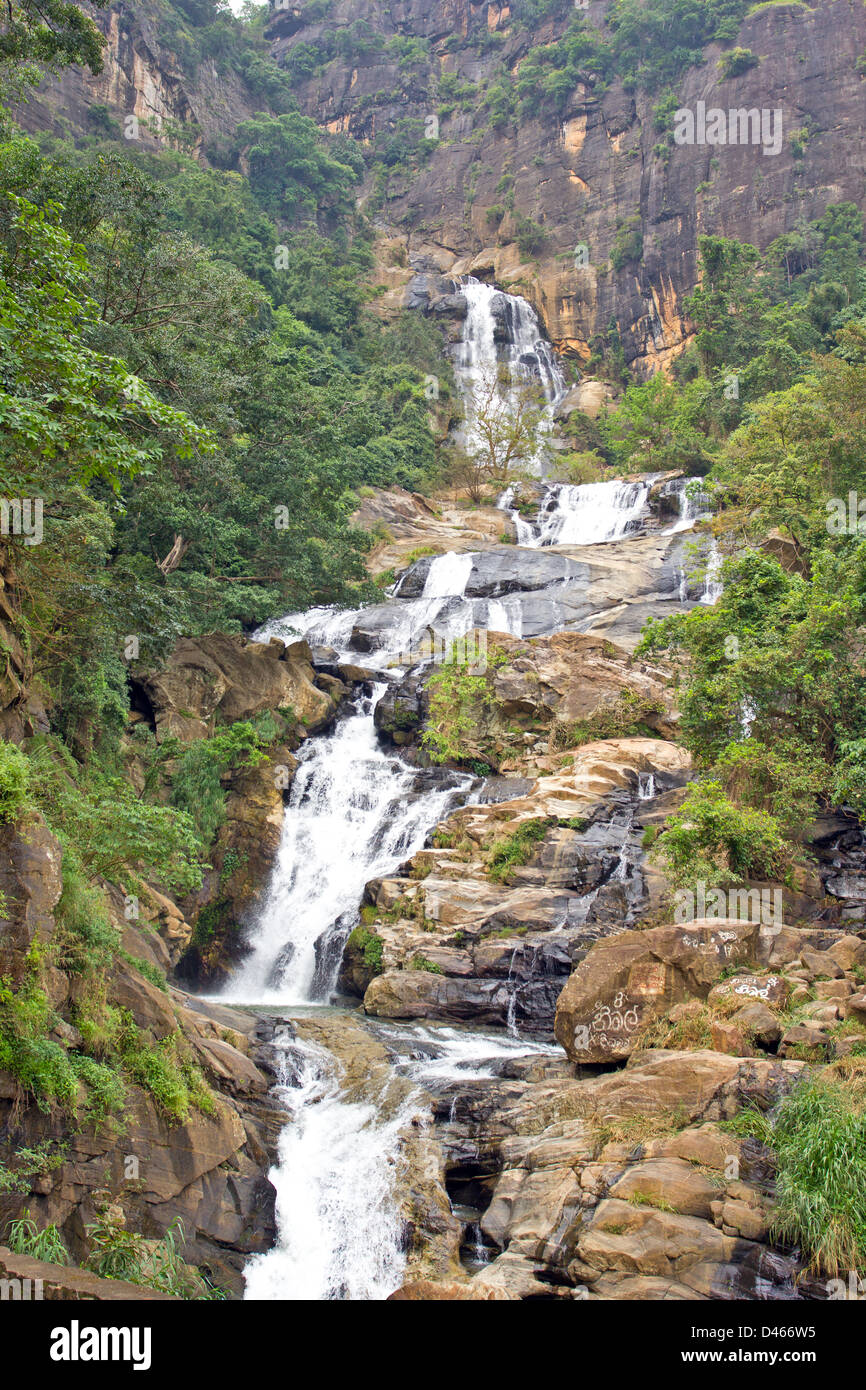 RAVANA ELLA cascata di 25 metri vicino a ELLA LO SRI LANKA Foto Stock
