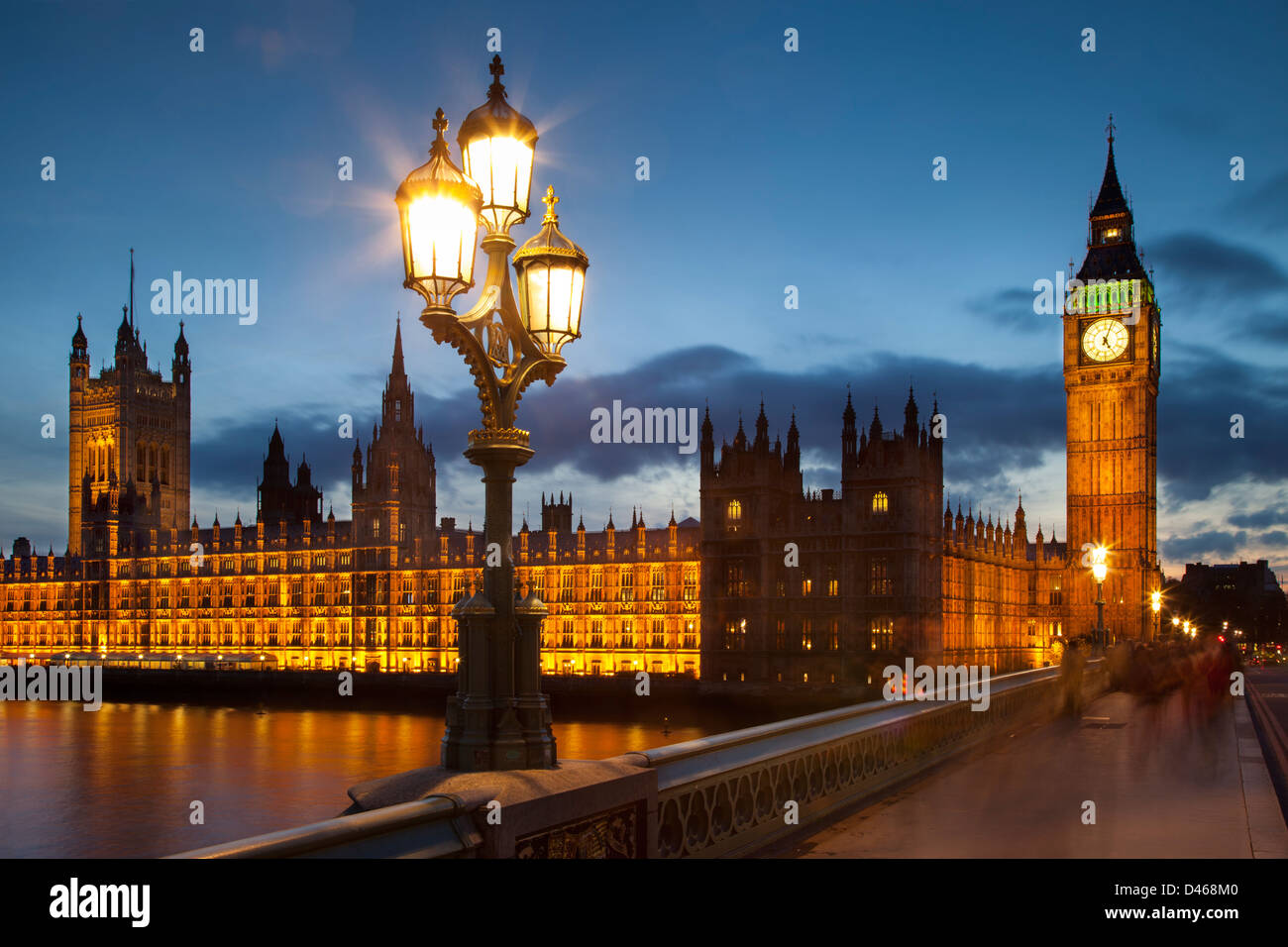 Il Big Ben e il parlamento di Westminster Bridge, Londra Inghilterra, Regno Unito Foto Stock