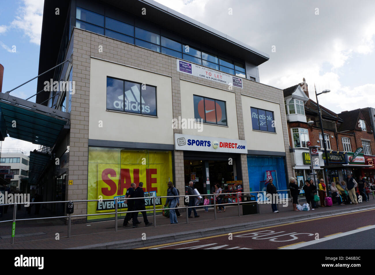 Un ramo di Sportsdirect.com un negozio di abbigliamento sportivo Foto Stock