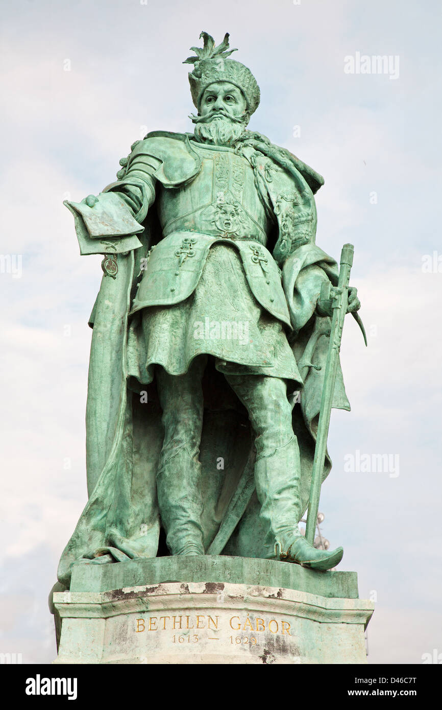 BUDAPEST - 22 settembre: Gabriel Bethlen statua dello scultore Vastagh György (1902). Dettaglio dal Monumento Millenario Foto Stock