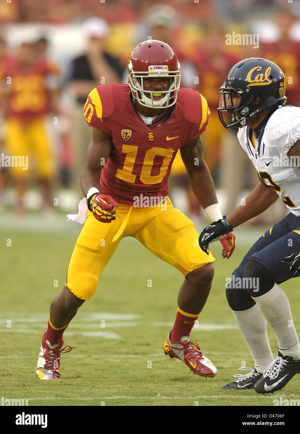 Sett. 22, 2012 - Los Angeles, CA, Stati Uniti d'America - 22 settembre {anno} Los Angeles, CA..USC Trojans wide receiver (10) De'Von Flournoy durante il NCAA Football gioco tra la USC Trojans e la California Golden Bears al Colosseo in Los Angeles, California. L'USC Trojans sconfiggere la California Golden Bears 27-9..(Credito: Jose Marin / MarinMedia / Cal Sport Media) Foto Stock