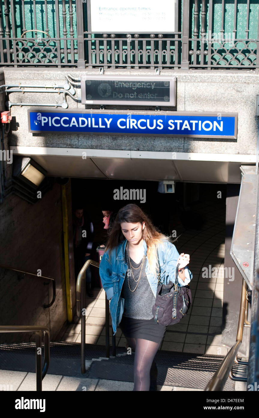 La stazione metropolitana di Piccadilly Circus, London, Regno Unito Foto Stock