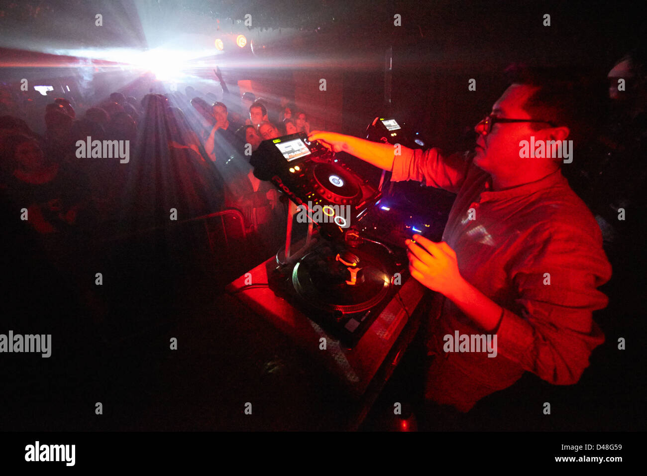 Discoteca rave party di magazzino acido club house Foto Stock