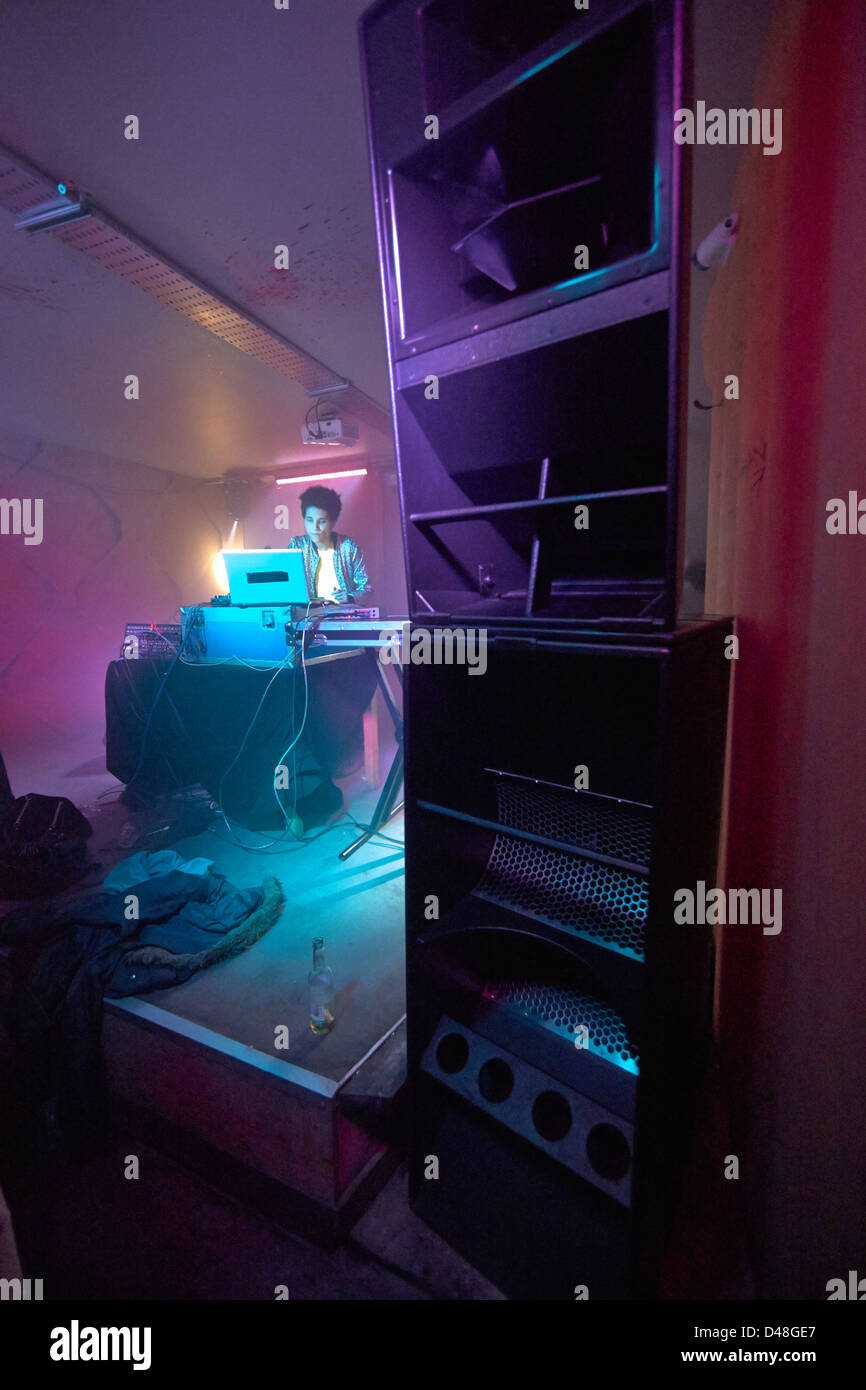 Discoteca rave party di magazzino acido club house Foto Stock
